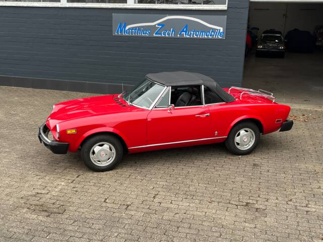 FIAT 124 Spider CS1