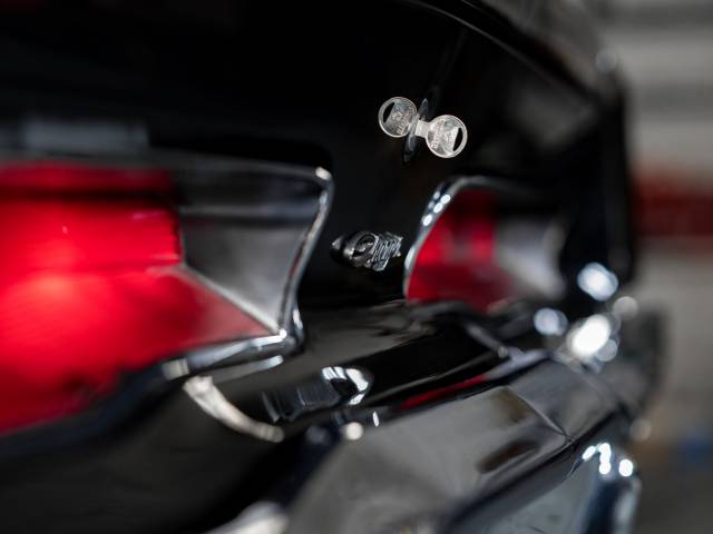 Dodge Charger 318