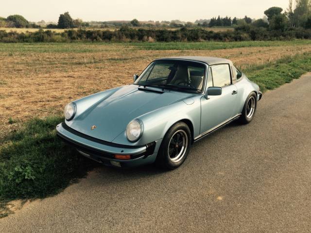 Porsche 911 Carrera 3.2