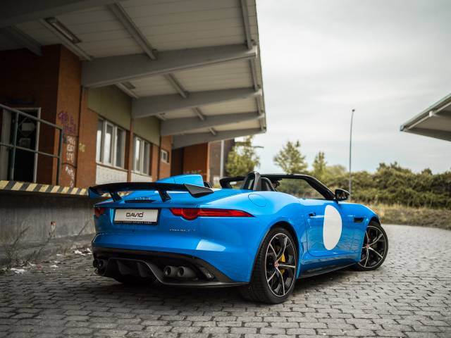 Jaguar F-Type Project 7