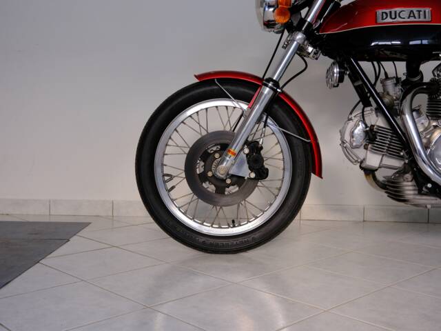 Ducati 750 GT