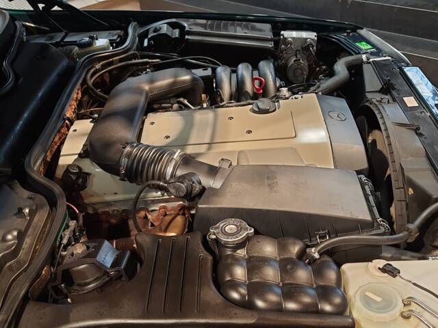 Mercedes-Benz SL 320