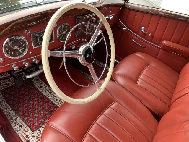 Mercedes-Benz 220 Cabriolet A