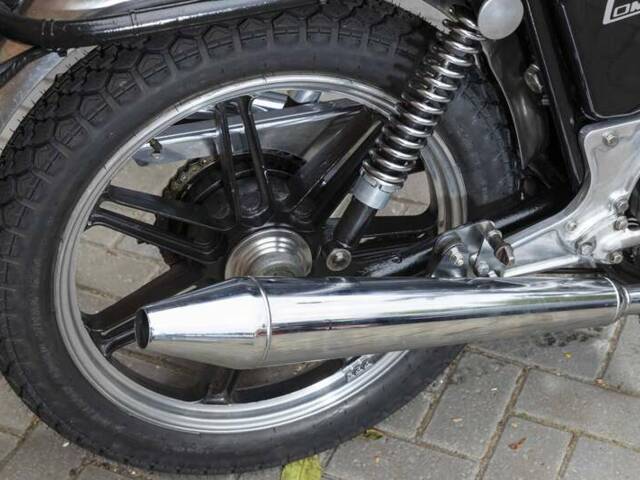Norton Commando 750 Roadster