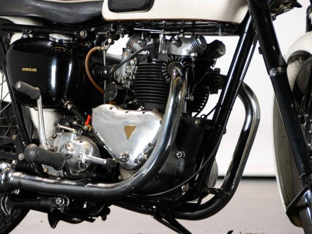 Triumph 6T Thunderbird