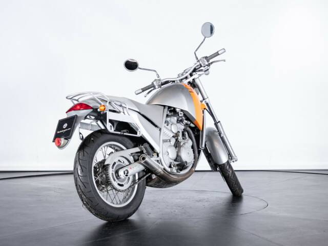 Aprilia Motò 650