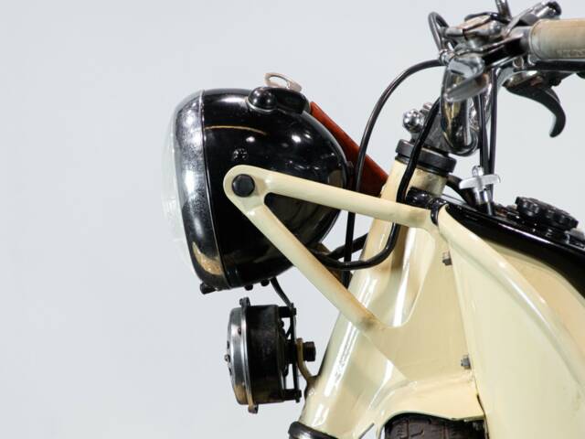 Moto Guzzi Galletto 160