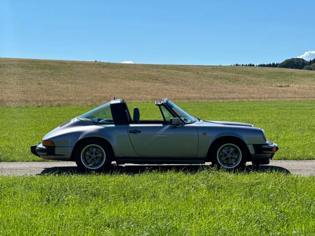 Image 1/14 of Porsche 911 Carrera 3.2 &quot;#250.000 911&quot; (1987)