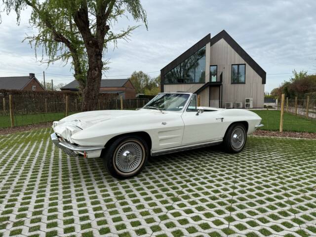 Chevrolet Corvette Sting Ray Convertible