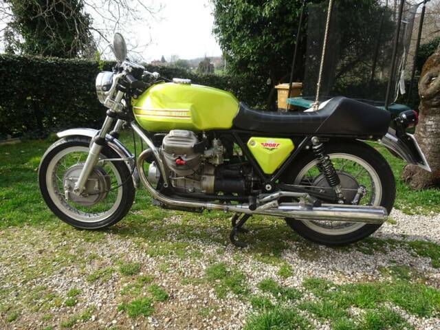 Moto Guzzi V7 Sport