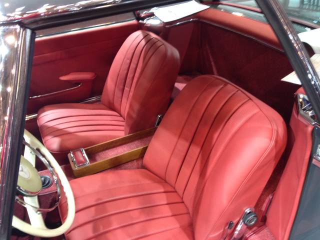 Mercedes-Benz 230 SL