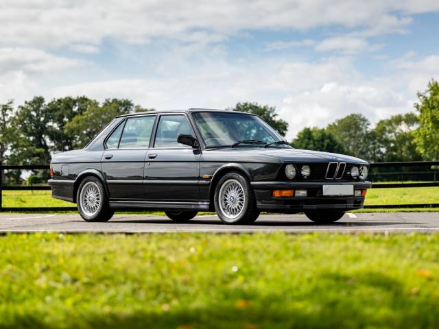 Immagine 1/29 di BMW M 535i (1986)