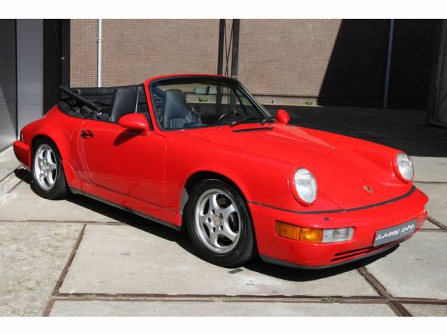 Porsche 911 Carrera 4
