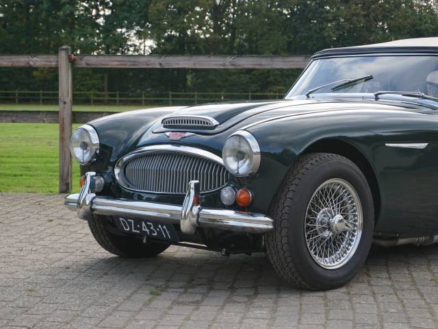 Austin-Healey 3000 Mk III (BJ8)
