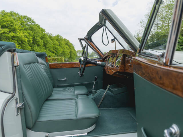 Jaguar XK 120 DHC