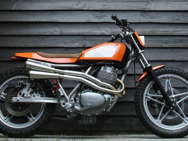 Image 1/17 of Honda DUMMY (1983)