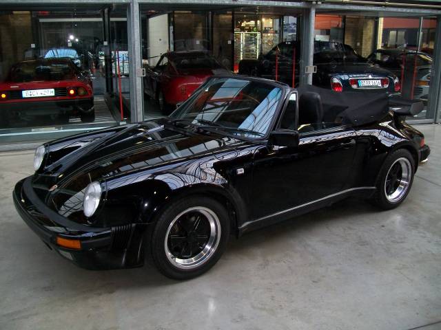 Porsche 911 Carrera 3.2 (WTL)