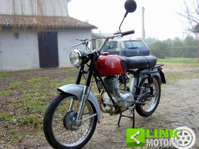 Image 1/8 of Gilera DUMMY (1970)