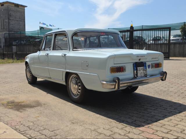 Alfa Romeo Giulia 1300 TI