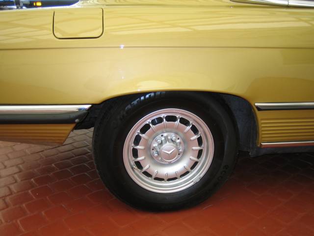 Mercedes-Benz 280 SLC