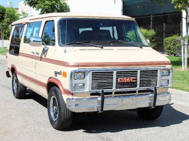 Image 1/24 of GMC Vandura (1986)