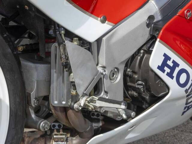 Honda VFR 750R RC 30