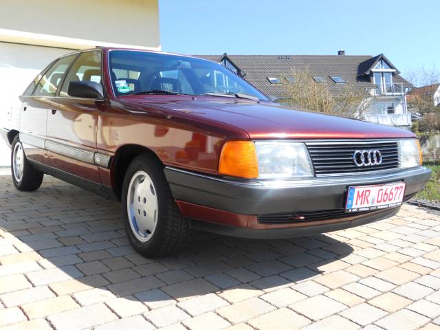 Audi 100 - 2.3E