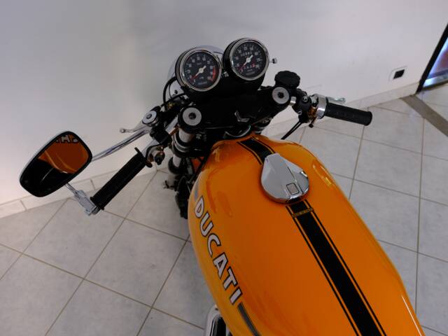 Ducati 750 Sport