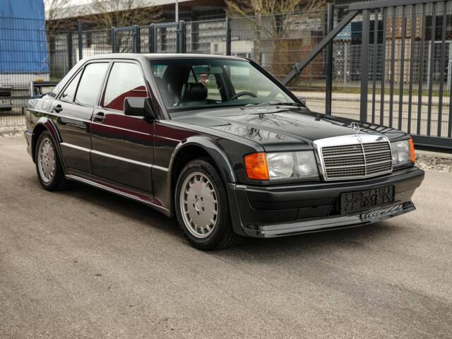 Bild 1/18 von Mercedes-Benz 190 E 2.5-16 Evolution I (1989)