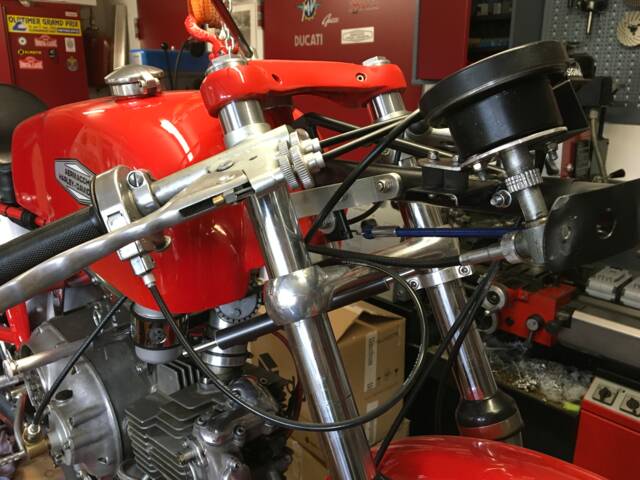Aermacchi Ala d'Oro 350