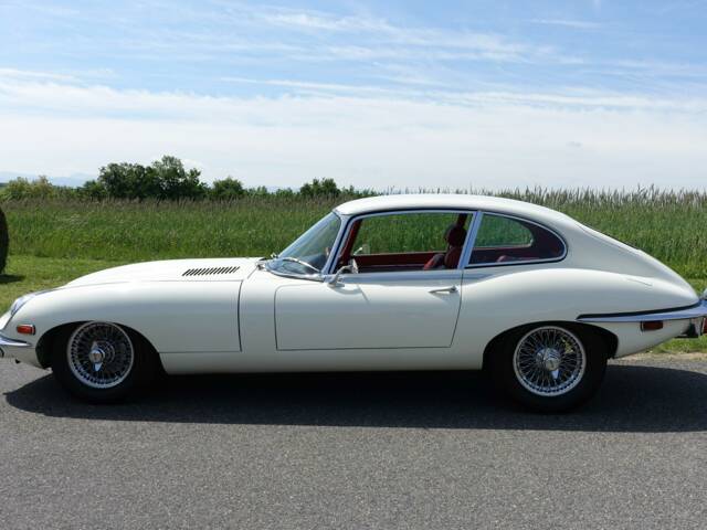 Jaguar XK-E (2+2)