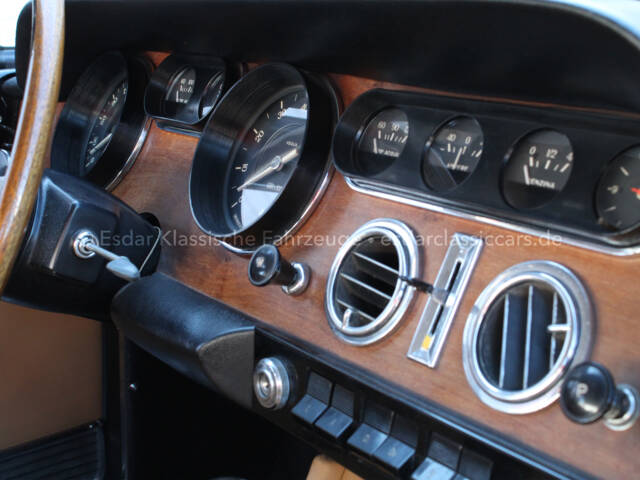 Ferrari 330 GT 2+2