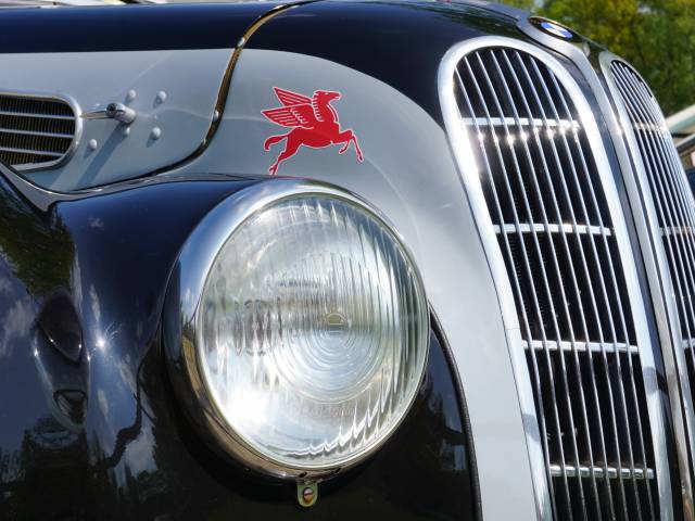 BMW 327