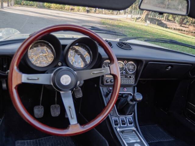 Alfa Romeo 2000 Spider Veloce