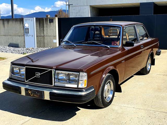Bild 1/37 von Volvo 242 (1980)
