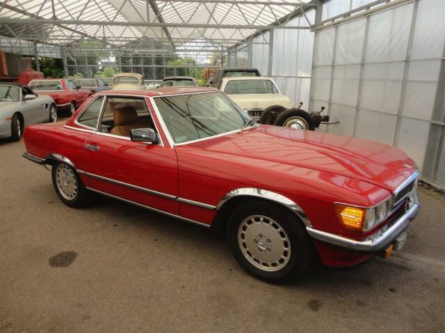 Image 1/15 of Mercedes-Benz 560 SL (1986)