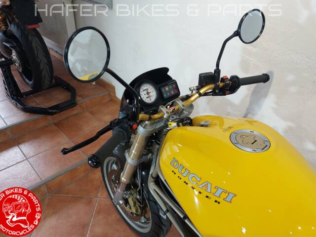 Ducati Monster 900