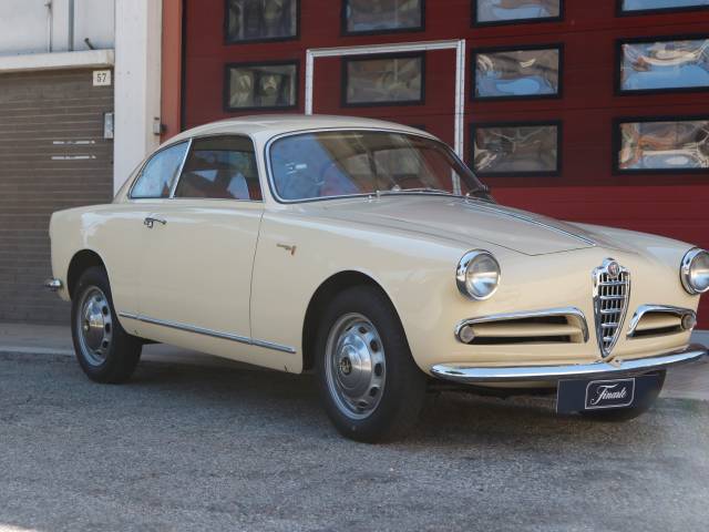 Image 1/4 de Alfa Romeo Giulietta Sprint (1957)