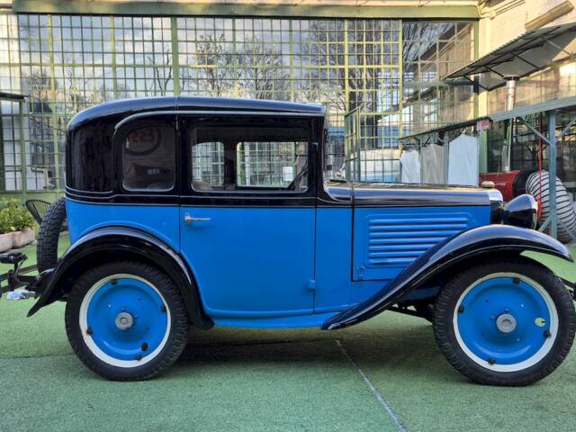 Austin 7 Saloon