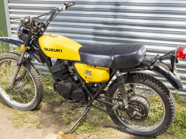Suzuki TS 185