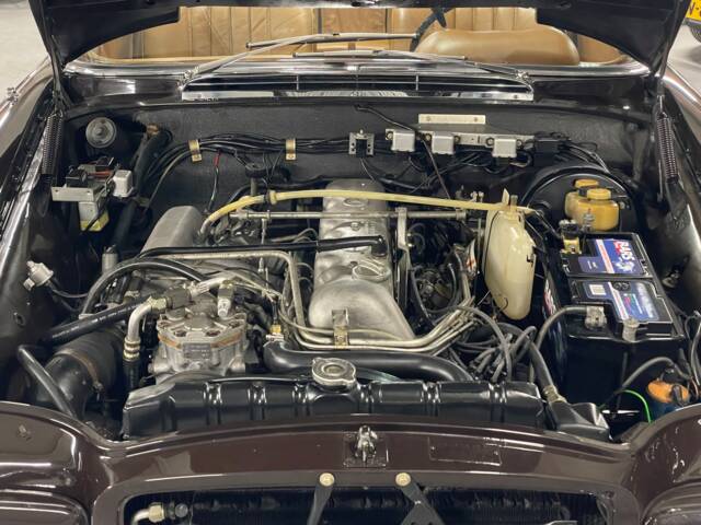 Mercedes-Benz 280 SE