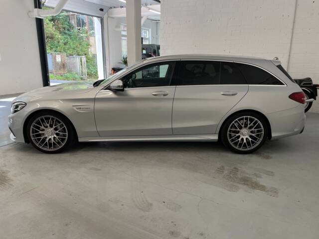 Mercedes-Benz C 63 AMG T