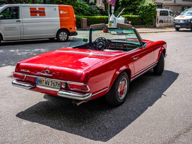 Mercedes-Benz SL-Class Classic Cars for Sale - Classic Trader