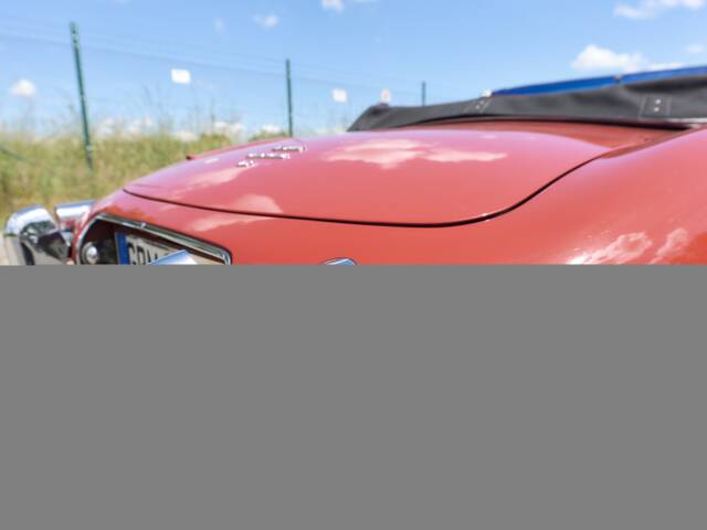 Jaguar E-Type 4.2