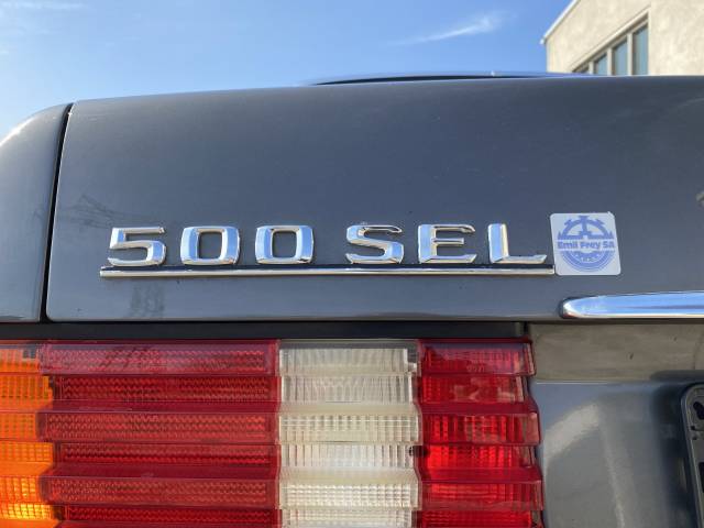 Mercedes-Benz 500 SEL