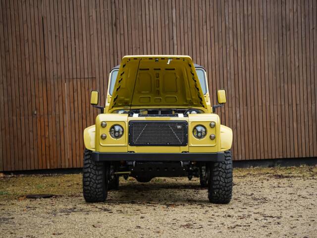 Land Rover 90