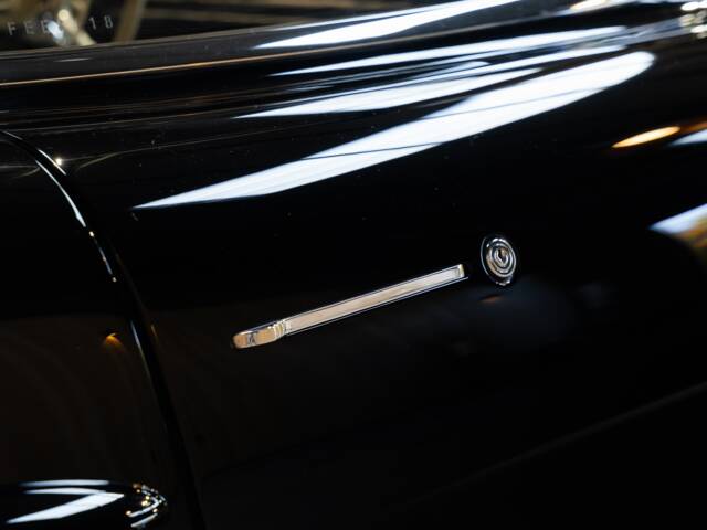 Mercedes-Benz 300 SL Roadster