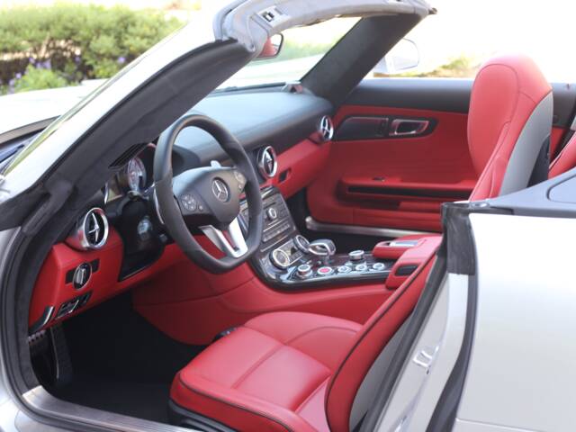 Mercedes-Benz SLS AMG Roadster