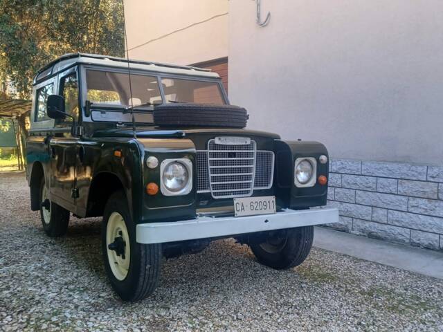 Image 1/135 of Land Rover 88 (1978)