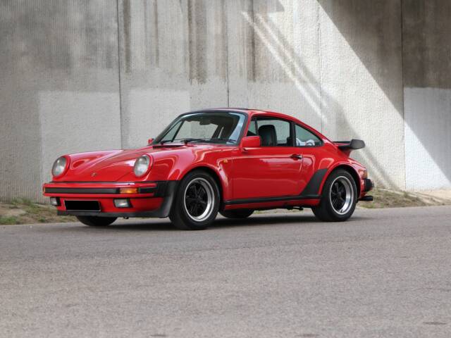 Imagen 1/12 de Porsche 911 Turbo 3.3 (1985)